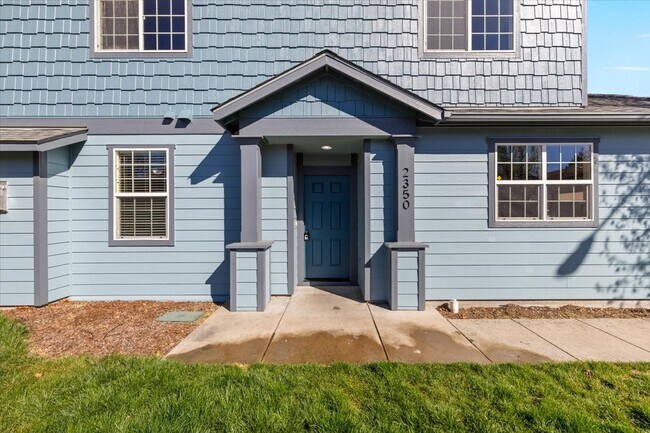 Photo - 2350 Finch Ln