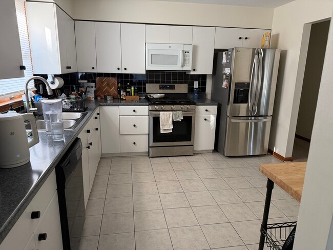 Photo - 499 W Grand Ave Unit #1