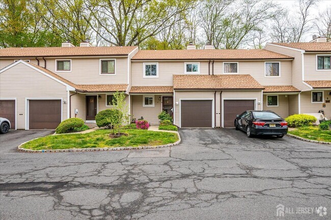 Building Photo - 12 Tulip Ct Rental