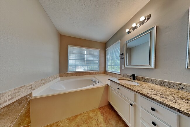 Photo - 1406 Chesterpoint Dr