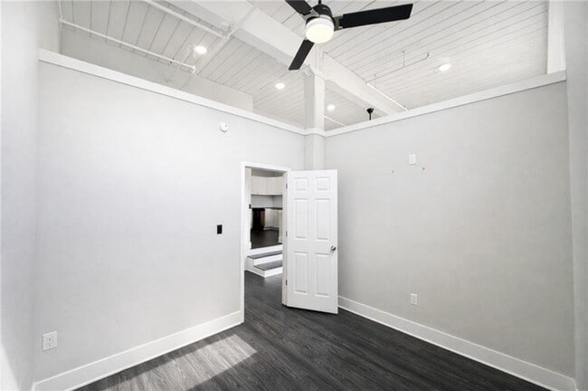 Photo - 161 Mangum St SW Unit 204