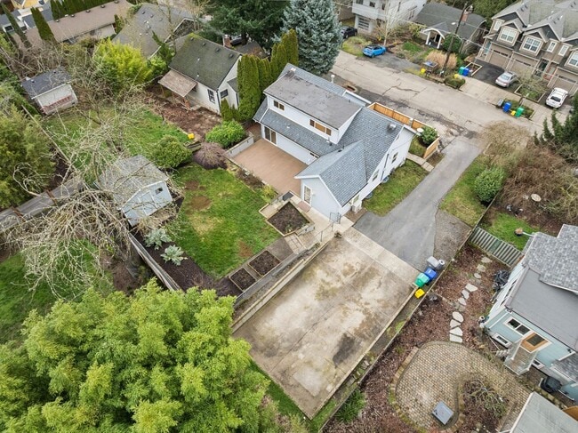 Photo - Beautiful Hillsdale 4 BR, 2 BA home