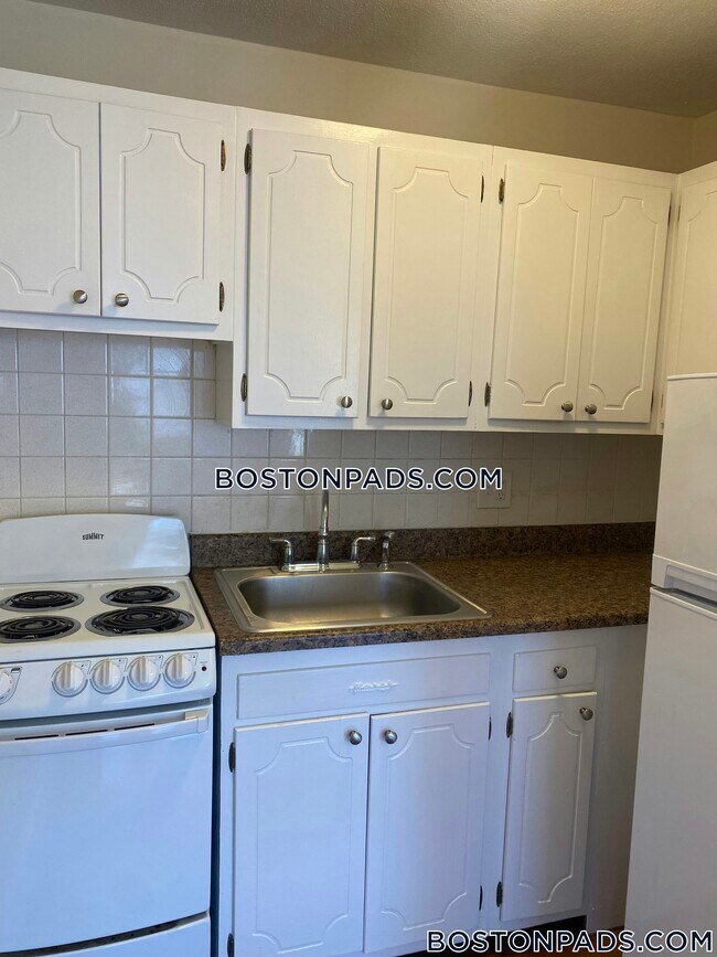 1315 Commonwealth Ave Unit 307