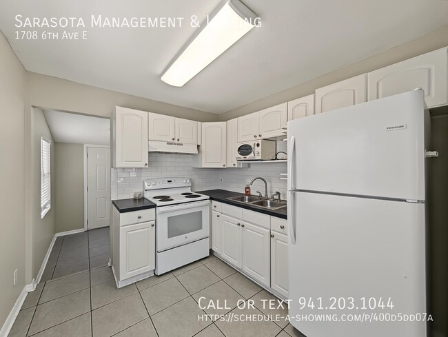 Photo - 1708 6th Ave E