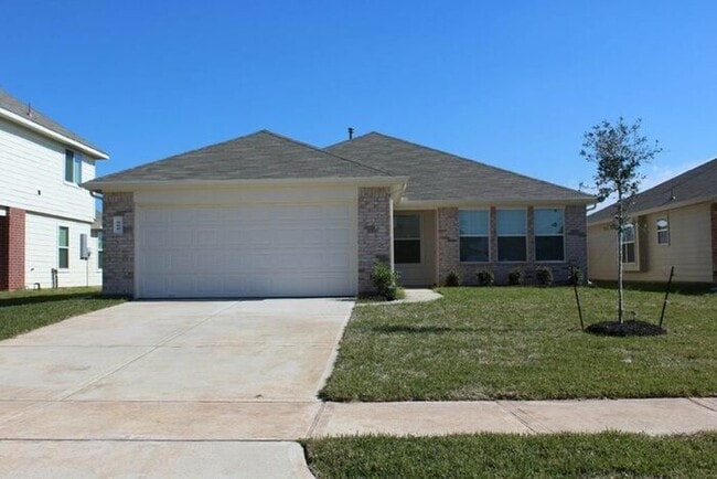 Photo - 900 Desoto Dr House