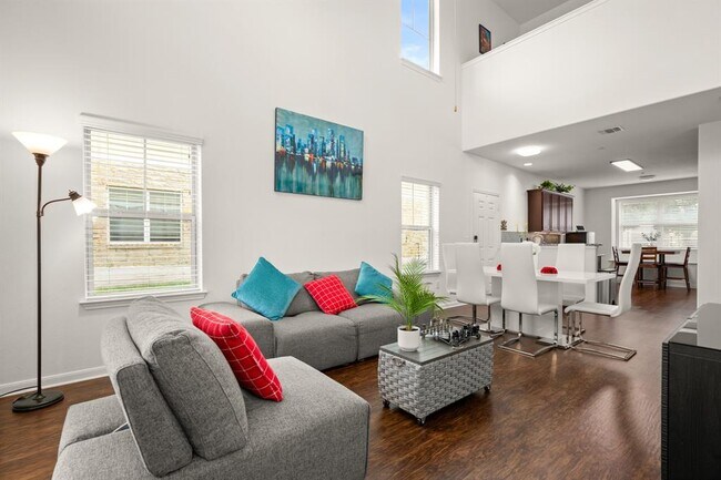 Building Photo - 1620 Bryant Dr Unit 1404 Rental