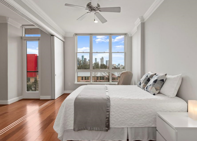 Building Photo - 1419 Montrose-1415-7 Unit 1415-7 Rental