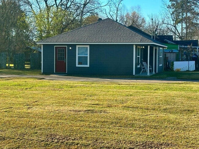 Photo - 4480 Detroit Ave