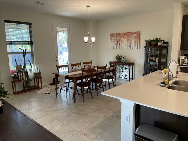 Photo - 1172 Clonmore Ct