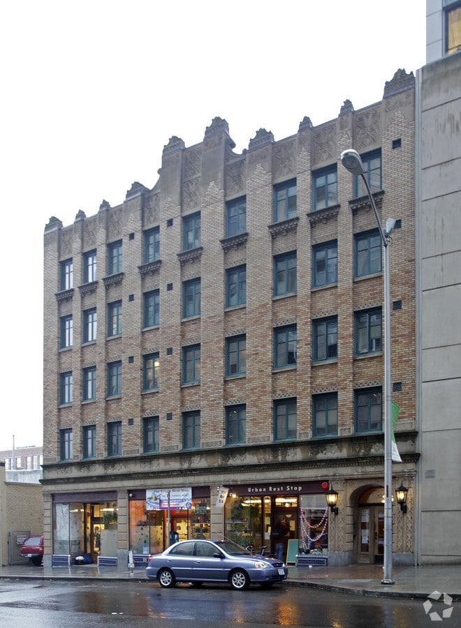 Photo - Julie Apartments