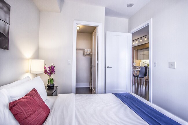 Photo - 300 Front St W Unit SI ID1222950P