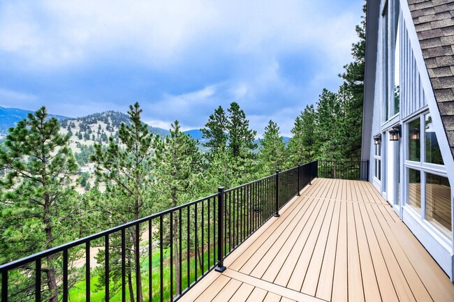 Photo - Mountain Serenity, City Convenience