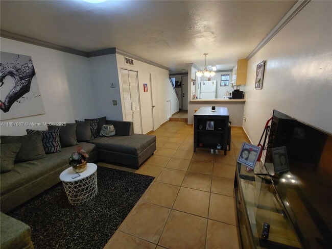 Photo - 1901 NW S River Dr