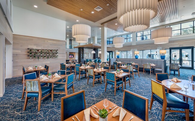 Ovation, modern-American restaurante - Revel Vegas