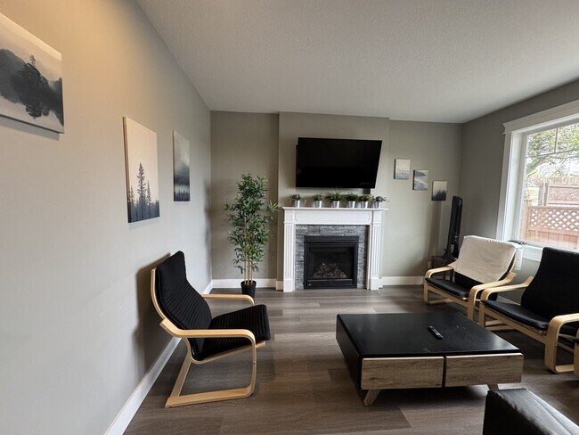 Photo - 593 5th St Unit 1