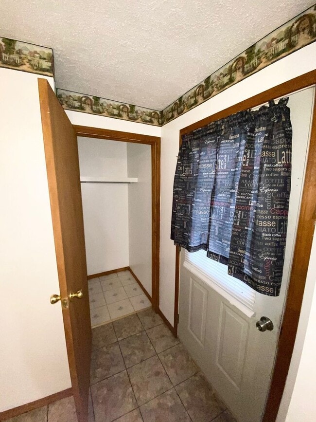 Photo - 209 E Wynoka St Unit Apt #4