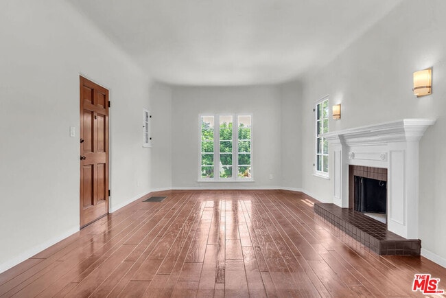 Photo - 751 Croft Ave Unidad 1/2