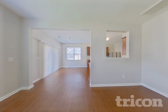 Photo - 2046 Aragon Lane