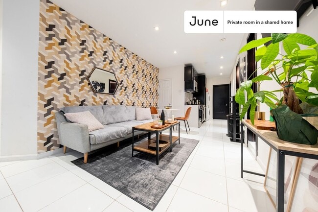 Photo - Room in Shared 3 bed/2 bath home Unit C