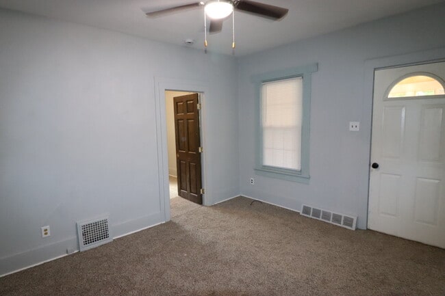 Photo - One Bedroom LOWER Duplex