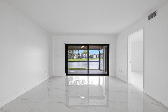 Photo - 510 W Park Dr Unit 104-3