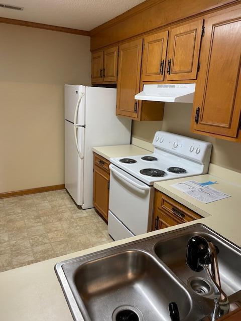 Photo - 2095 Tudor St