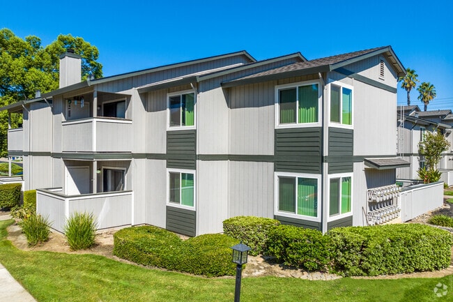 Maple Ridge Apartments