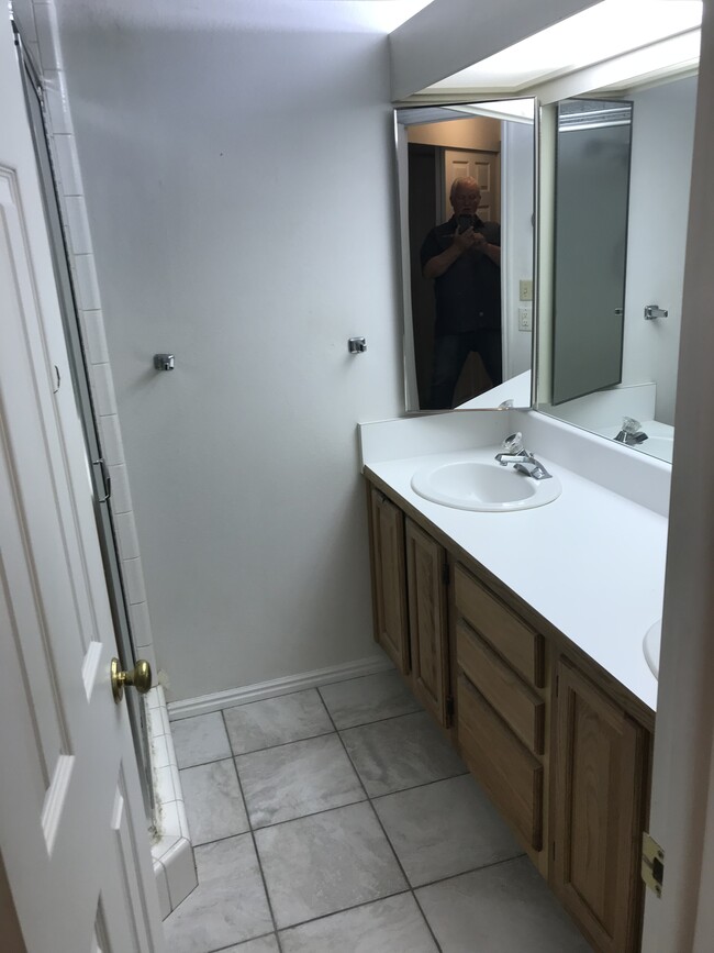 Building Photo - 650 S Main St Unit 8105