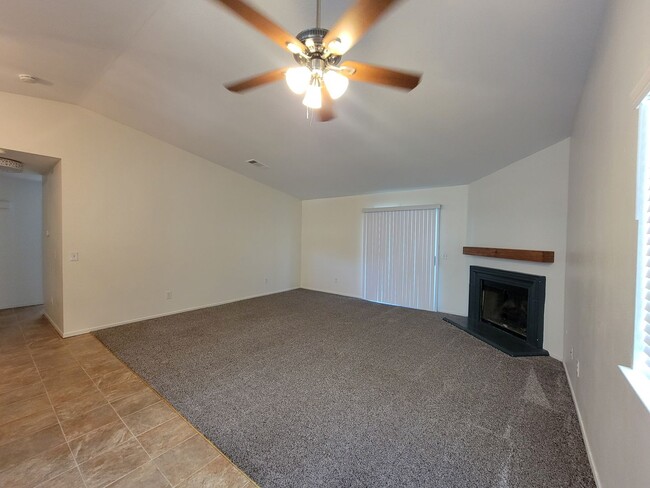 Photo - 3 Bedroom 2 Bathroom in NW Visalia with Yard Care!