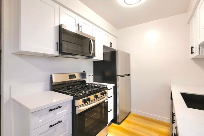 Photo - 6828 Fulton Ave Unidad 8