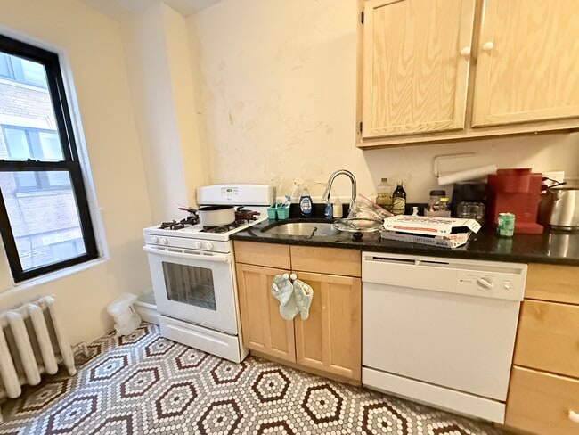Photo - 460 Park Dr Apartments Unit 2