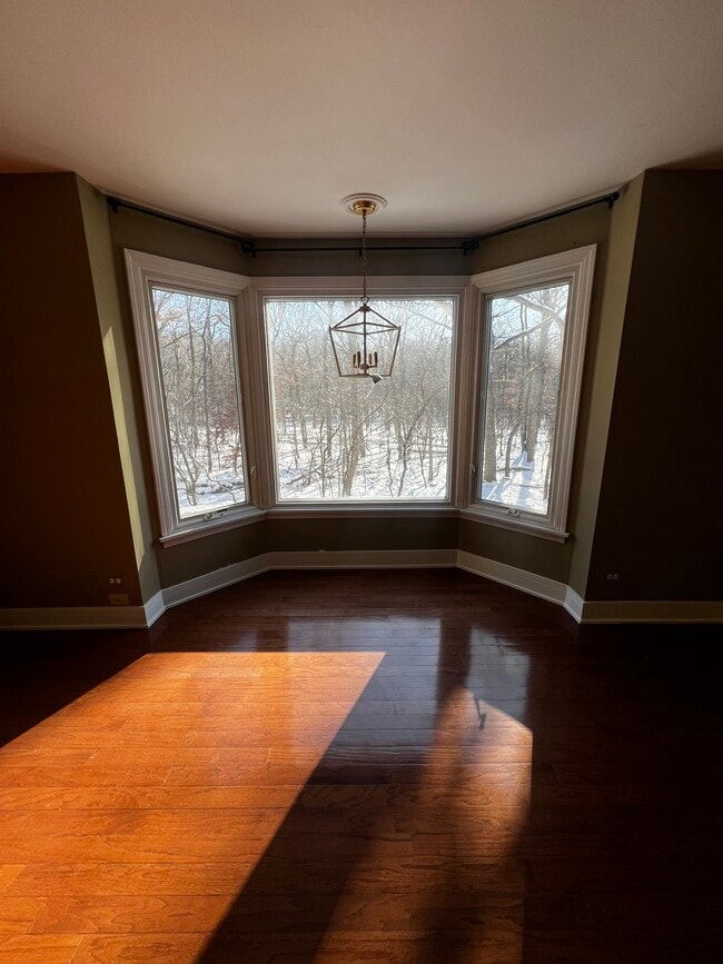 Photo - 2500 Windsor Mall Unit 1m