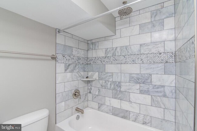 Photo - 704 E Fort Ave