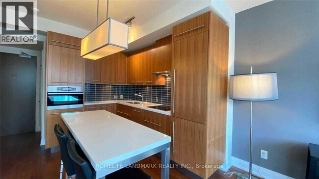 80 John St Unit 1108