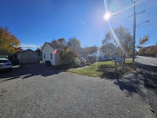 Photo - 1037 Ocean St