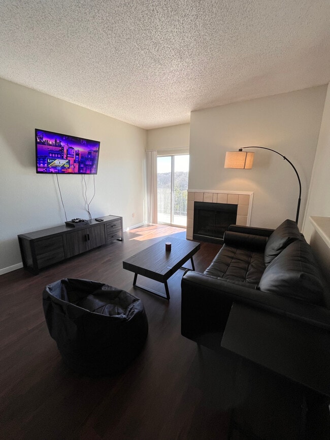 Photo - 12166 Metric Blvd Condo Unit 370