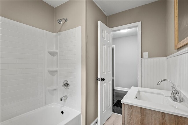 Photo - 50 Victory Dr