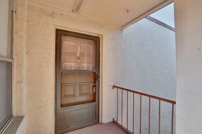 Photo - Spacious 1/1 Condo Located in the Royal Arms Condominium - Altamonte Springs