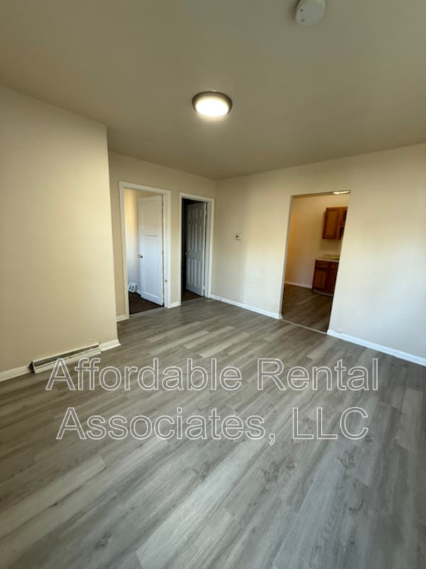 Photo - 2127A S 16th St Unidad Lower Rear