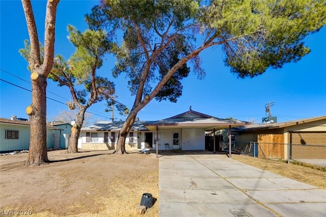 Building Photo - 4417 Berkley Ave