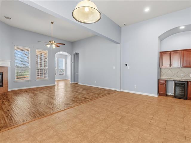 Photo - 4114 Lee Hutson Dr