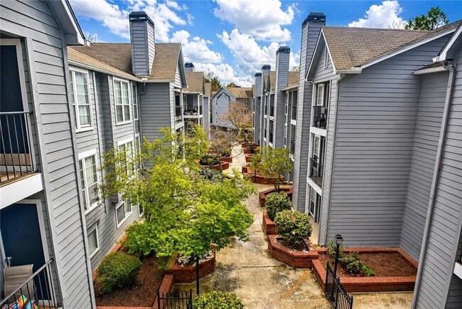 Photo - 310 Granville Ct