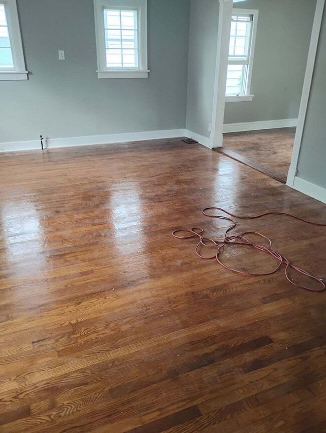 Photo - Single Family Home for Rent in Auburn