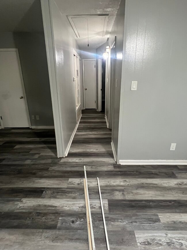 Photo - 2217 Lakeland St