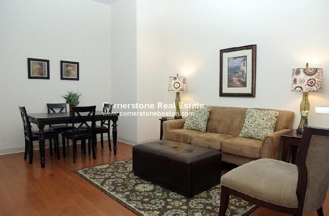 411 Washington St Unit 401