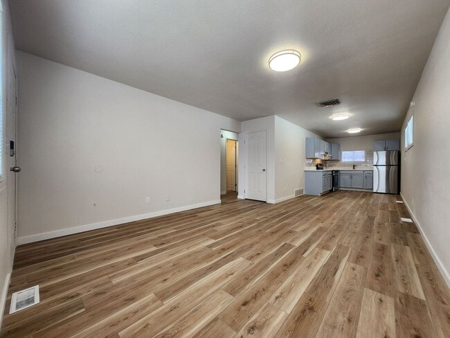 Photo - 1421 Anita St