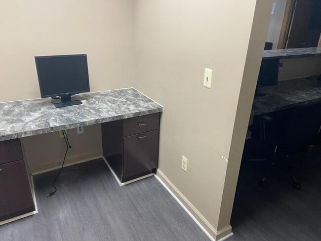 Photo - 27253 Van Dyke Ave