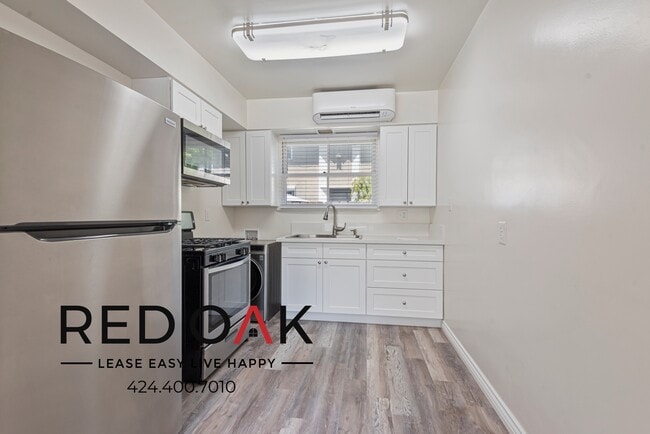 Photo - 2437 S Centinela Ave Unidad 2