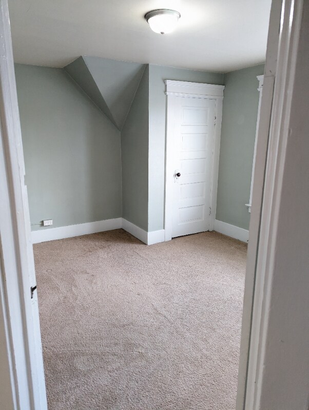 240 Gordon Ave Apartment For Rent in Syracuse, NY