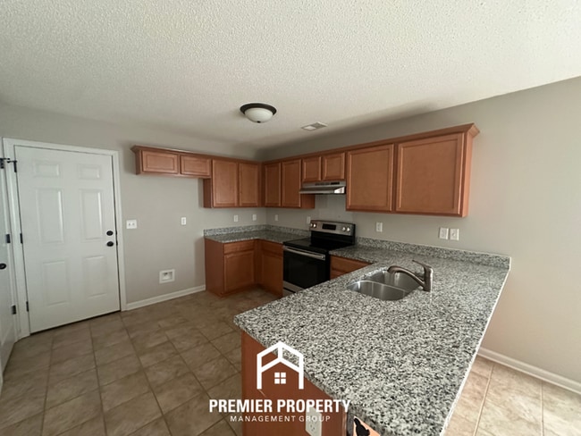 Photo - 1144 Blake Rd